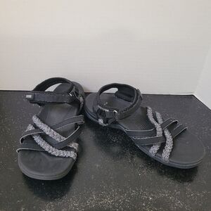 Duinn Black and Grey Sandals